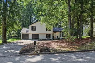5880 Bluebonnet Cir, College Park, GA 30349 - Photo 9