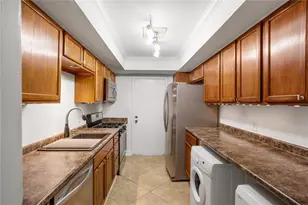 6851 Roswell Rd, Sandy Springs, GA 30328 - Photo 7