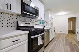 2016 Gibralter Way, Conyers, GA 30012 - Photo 5