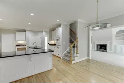 9345 Riverclub Parkway, Duluth, GA 30097 - Photo 11