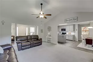128 Waterford Glen Dr, Lula, GA 30554 - Photo 5
