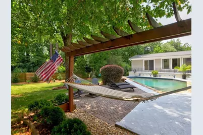715 Glenforest Road, Sandy Springs, GA 30328 - Photo 19