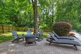 715 Glenforest Rd, Sandy Springs, GA 30328 - Photo 17