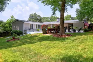 715 Glenforest Rd, Sandy Springs, GA 30328 - Photo 23