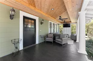 1071 Green St Cir, Gainesville, GA 30501 - Photo 9
