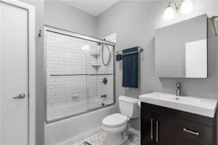 560 Dutch Valley Rd NE, Atlanta, GA 30324 - Photo 25