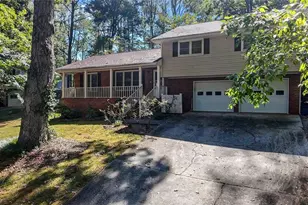 5728 Four Winds Ct SW, Lilburn, GA 30047 - Photo 31