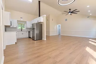190 Mountain View Cir, Covington, GA 30016 - Photo 9