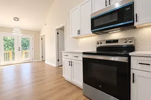 190 Mountain View Cir, Covington, GA 30016 - Photo 11