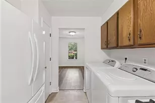 101 Valley Ct, Stockbridge, GA 30281 - Photo 9