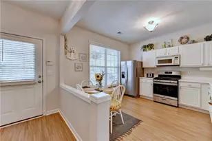 10900 Wittenridge Dr, Alpharetta, GA 30022 - Photo 9