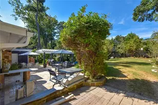 6810 Sunny Brook Ln, Sandy Springs, GA 30328 - Photo 39
