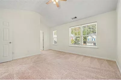 9464 Lakeview Road, Union City, GA 30291 - Photo 15