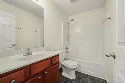 9464 Lakeview Road, Union City, GA 30291 - Photo 17