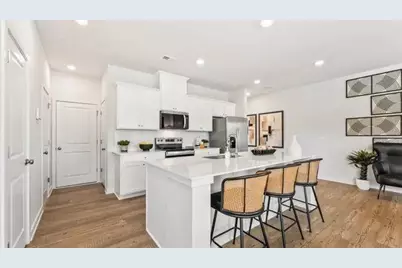7278 Sherwood Square Drive #18, Flowery Branch, GA 30542 - Photo 3