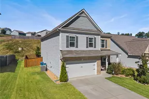 1094 Campbell Pne Trl, Lawrenceville, GA 30045 - Photo 3
