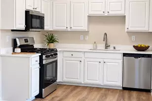 724 Breeze Ln, Woodstock, GA 30188 - Photo 11