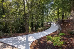 415 Forest Hills Dr, Sandy Springs, GA 30342 - Photo 41