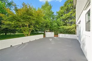 6628 Cherry Tree Ln, Sandy Springs, GA 30328 - Photo 55