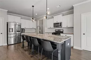 5106 Park Haven Dr, Flowery Branch, GA 30542 - Photo 7