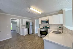 1070 Big Haynes Dr, Grayson, GA 30017 - Photo 3