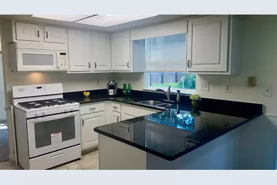 2121 Heritage Trace Drive, Marietta, GA 30062 - Photo 3