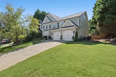 211 Woodview Lane, Woodstock, GA 30188 - Photo 3