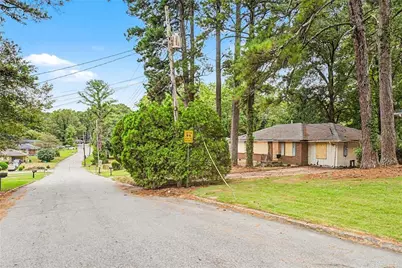 2411 Baywood Drive SE, Atlanta, GA 30315 - Photo 9