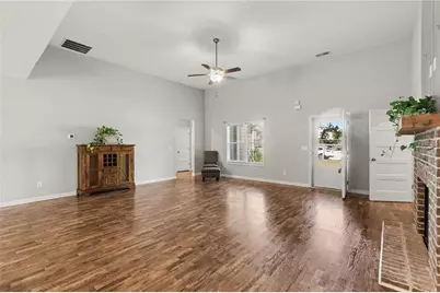 119 Springwood Drive, Carrollton, GA 30117 - Photo 7