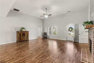 119 Springwood Dr, Carrollton, GA 30117 - Photo 7