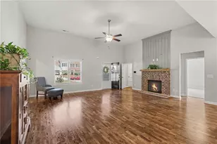 119 Springwood Dr, Carrollton, GA 30117 - Photo 9