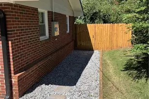 988 Tamarack Trail, Forest Park, GA 30297 - Photo 31