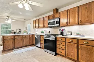 5011 Peach Mountain Cir, Gainesville, GA 30507 - Photo 13