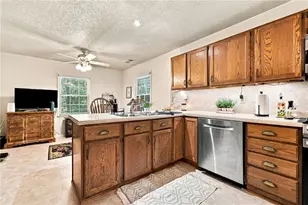 5011 Peach Mountain Cir, Gainesville, GA 30507 - Photo 15