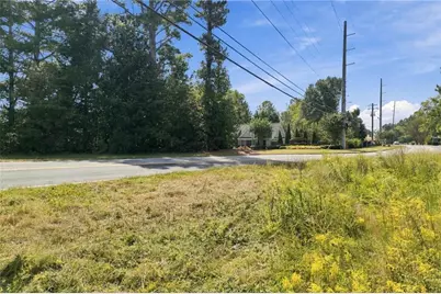 5511 Woodstock Road, Acworth, GA 30102 - Photo 1
