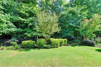 7220 Winthrop Road, Alpharetta, GA 30005 - Photo 3