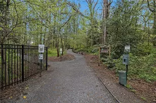 1196 Weatherstone Dr NE, Atlanta, GA 30324 - Photo 25