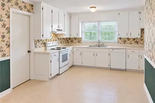 411 Dewberry Ln SE, Lindale, GA 30147 - Photo 23