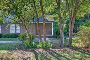 3173 Dove Ct, Snellville, GA 30078 - Photo 3
