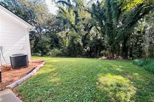 28 Spring St, Gainesville, GA 30501 - Photo 13