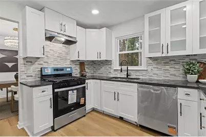 1738 Wedgewood Drive, Stone Mountain, GA 30088 - Photo 11