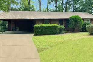 951 Oriole Ln S E, Marietta, GA 30067 - Photo 1
