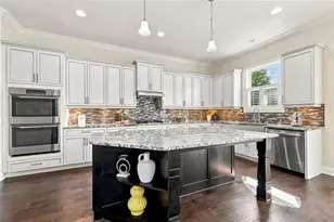 812 Olmsted Ln, Johns Creek, GA 30097 - Photo 13