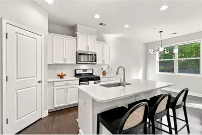 209 Magnolia Creek Way, Woodstock, GA 30188 - Photo 11