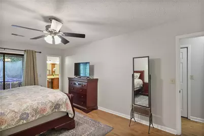 84 Lake Somerset Drive NW, Marietta, GA 30064 - Photo 17