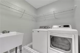 2373 Oak Falls Ln, Buford, GA 30519 - Photo 49