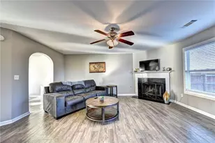 782 Kaitlyn Dr, Loganville, GA 30052 - Photo 11
