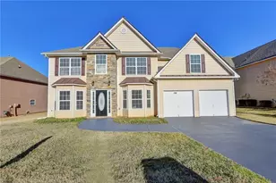 782 Kaitlyn Dr, Loganville, GA 30052 - Photo 1