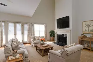 5996 Mitchell Rd, Sandy Springs, GA 30328 - Photo 11