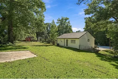 8570 Kennesaw Court, Jonesboro, GA 30238 - Photo 19